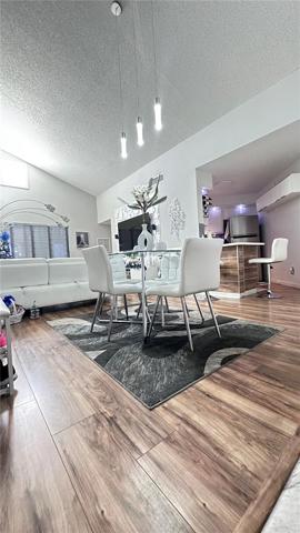 Living area- High ceiling