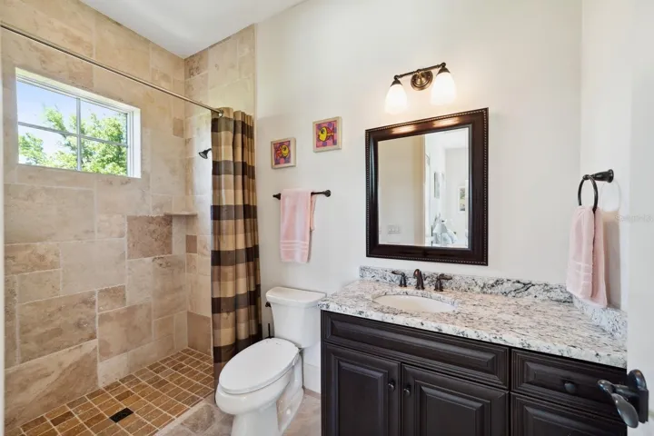 2nd Bathroom