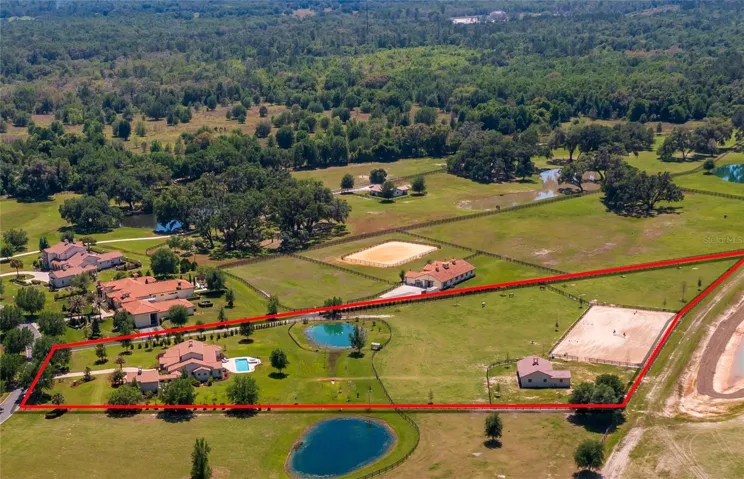 Gated community nestled within 8,000 acres Preserve