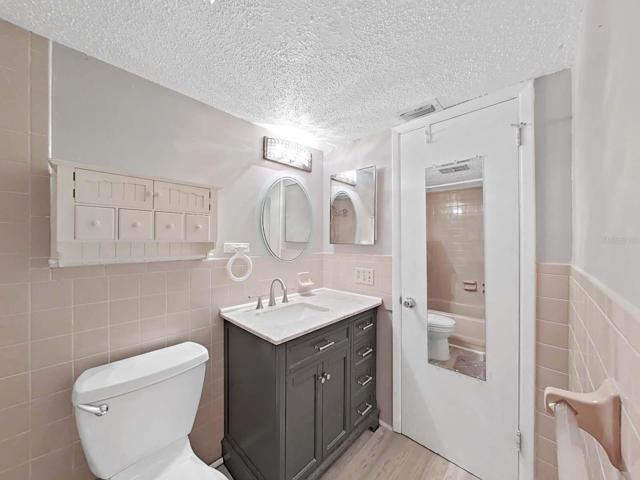 Main bathroom