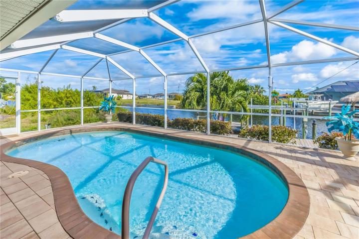 Pool/Screened Lanai Area