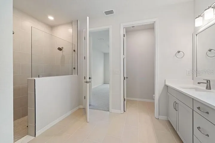 Owner's Bath