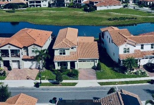 Front of house showing rear water view