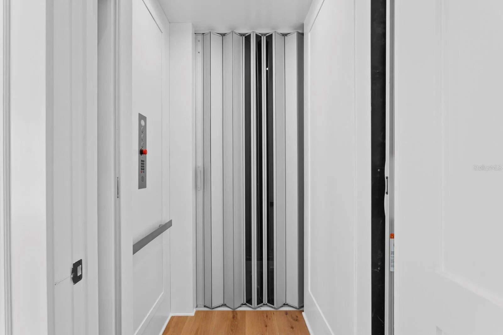 Tampa, Florida 33629, 5 Bedrooms Bedrooms, 0 ,8 BathroomsBathrooms,Residential,For Sale,LONGFELLOW,0,T3489940