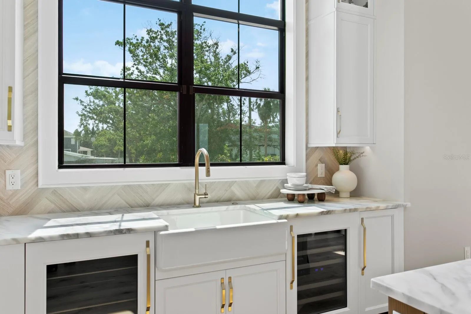 Tampa, Florida 33629, 5 Bedrooms Bedrooms, 0 ,8 BathroomsBathrooms,Residential,For Sale,LONGFELLOW,0,T3489940