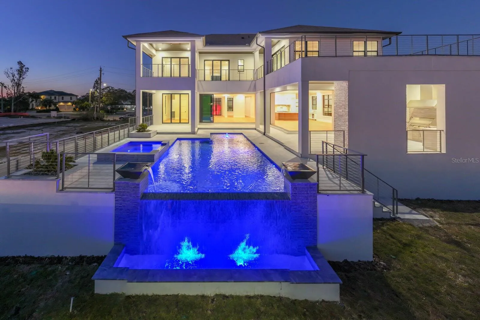 Tampa, Florida 33629, 5 Bedrooms Bedrooms, 0 ,8 BathroomsBathrooms,Residential,For Sale,LONGFELLOW,0,T3489940