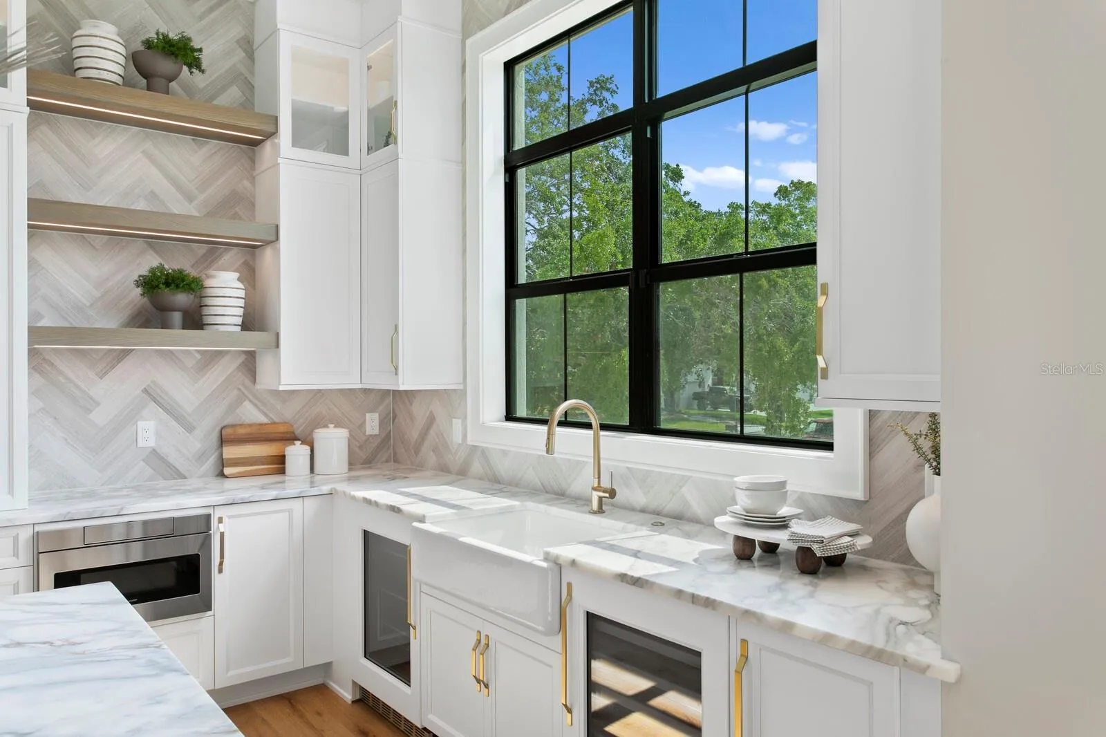 Tampa, Florida 33629, 5 Bedrooms Bedrooms, 0 ,8 BathroomsBathrooms,Residential,For Sale,LONGFELLOW,0,T3489940