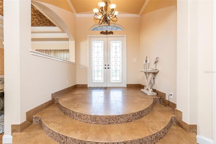 Elegant Foyer Entry