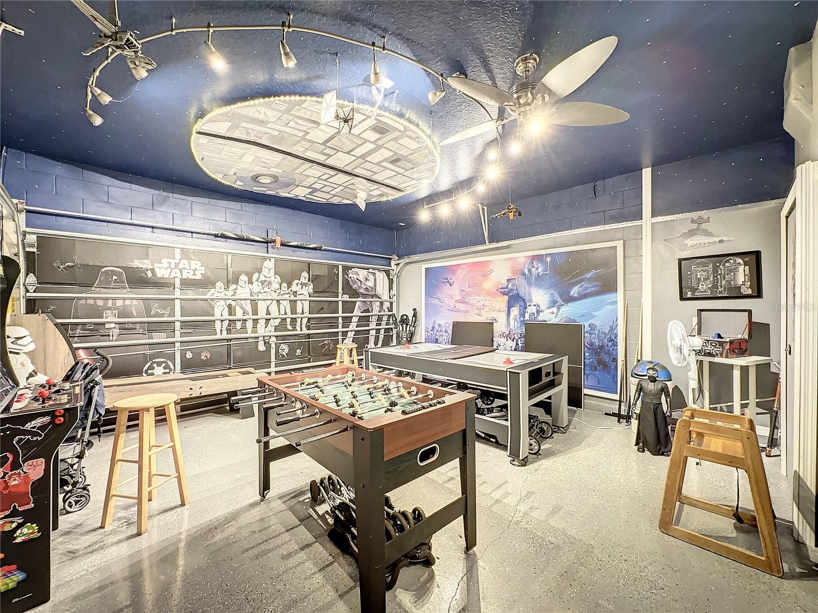 Themed games room/Garage