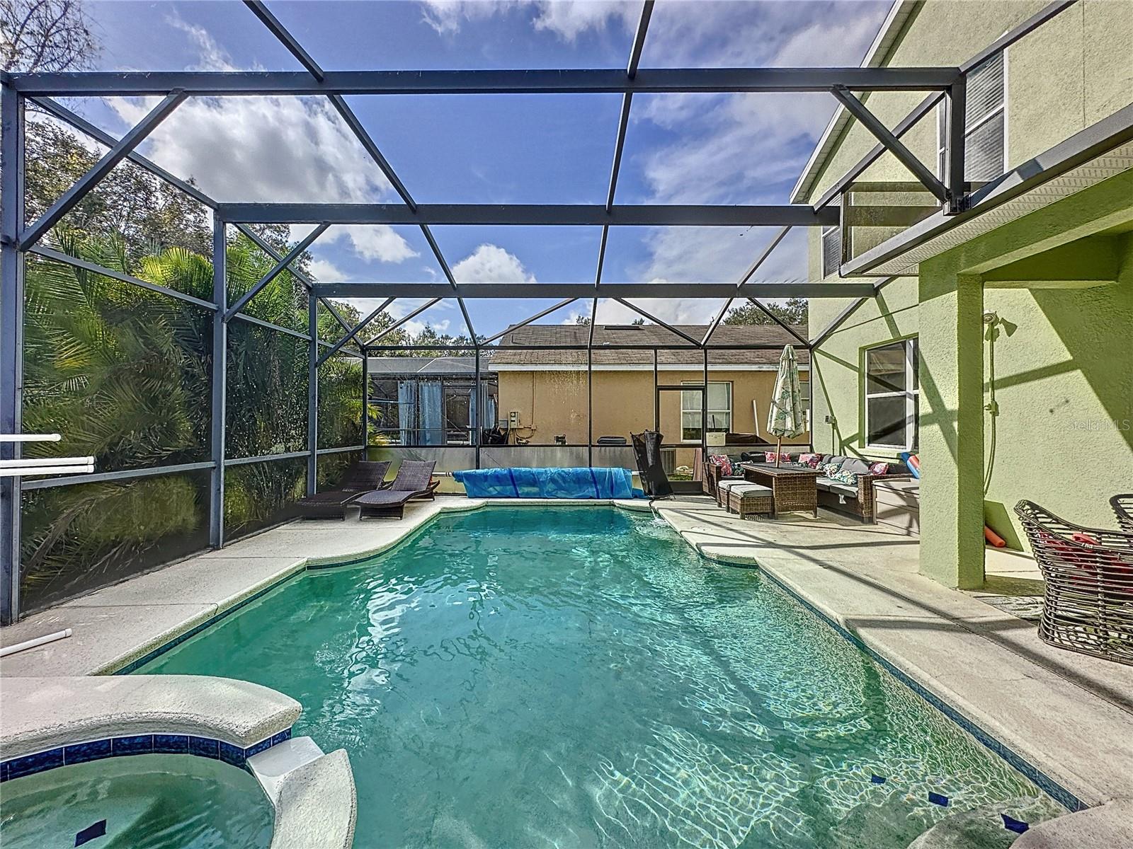 Pool &amp; Spa - NO rear neighbors