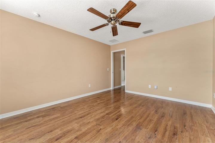 BEDROOM #3 (no closet)