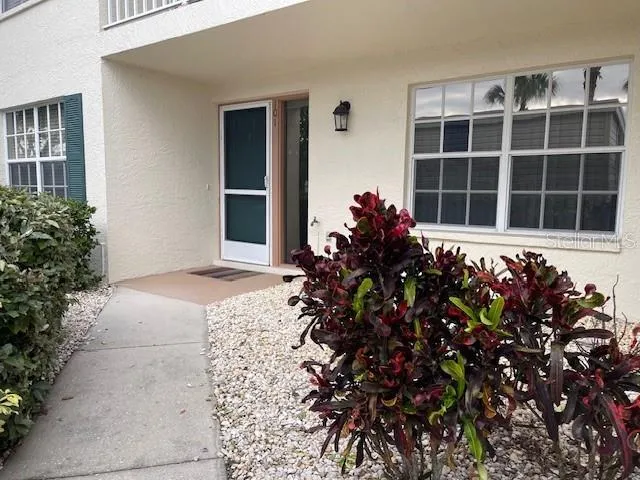 FRONT WALK WAY ENTRY