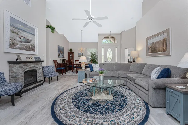 Looking toward the front door, you can see how spacious this area is!