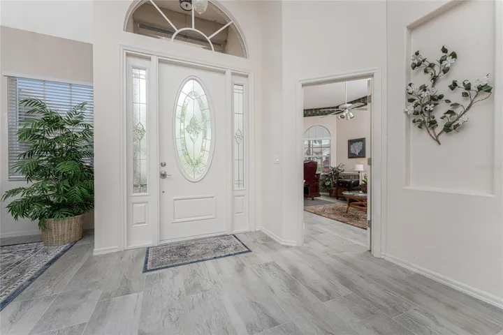 Spacious foyer