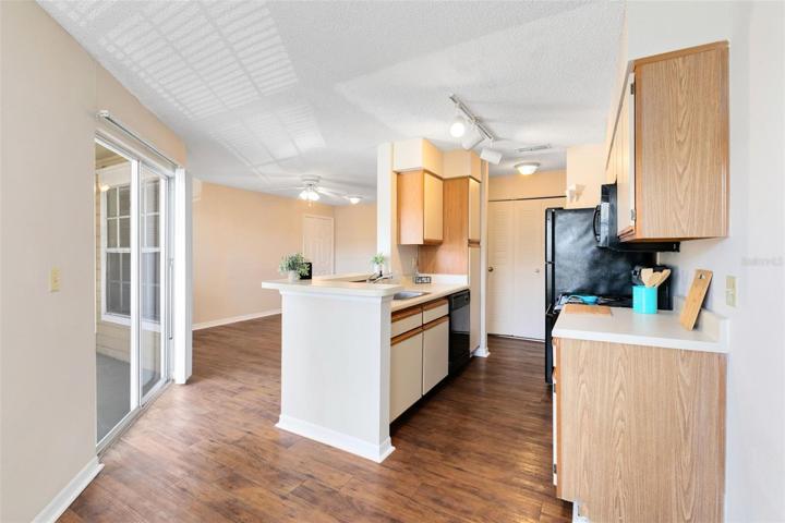 Breakfast Nook to Kitchen