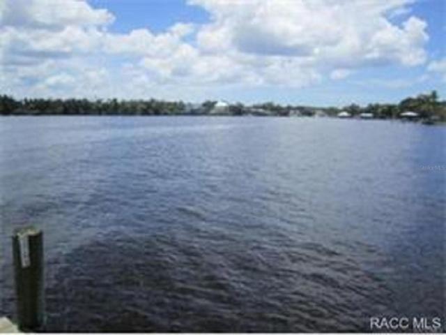 Open Homosassa River With Direct Access To Gulf of Mexico