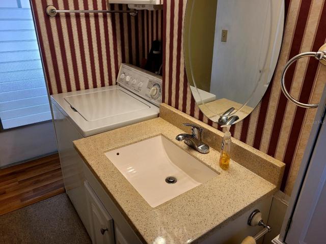 Hall Bath 2