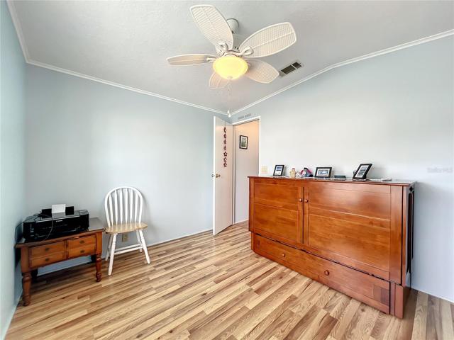 Guest bedroom