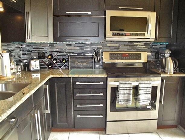 St Petersburg, Florida 33715, 2 Bedrooms Bedrooms, 0 ,2 BathroomsBathrooms,Residential Lease,For Rent,BAHIA DEL MAR,0,U8223316