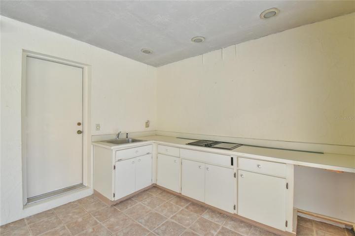 Outdor kitchen