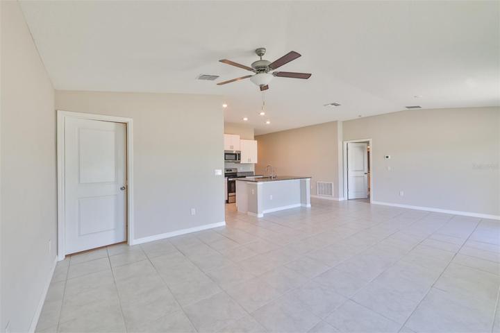 14. Family Rm_Kitchen_Dining Rm