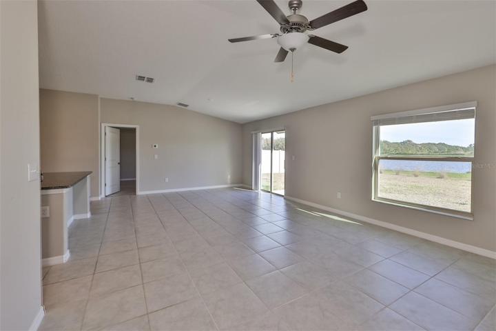 17. Family Rm_Dining Rm