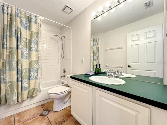 Second bedroom