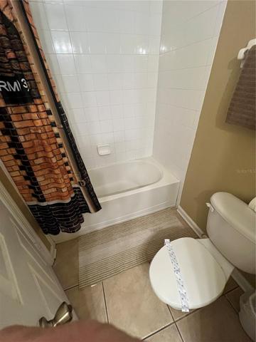 2nd Downstairs Master En-Suite Bathroonm