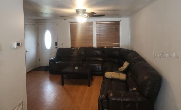 Living room.1