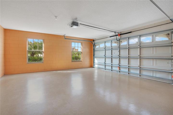 Oversized 2-car garage
