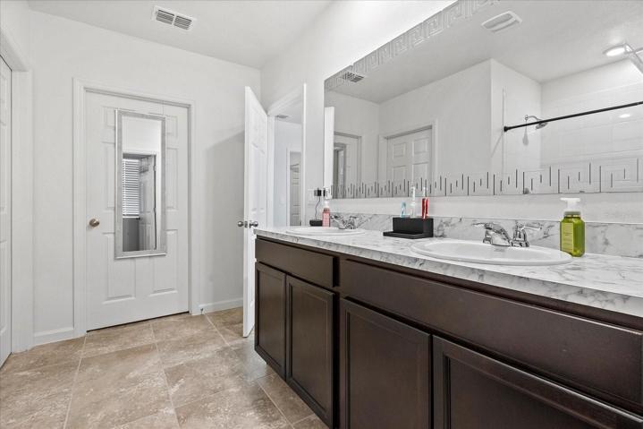 Master Suite bathroom
