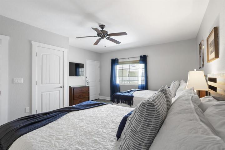 Guest Suite with Ensuite Bath