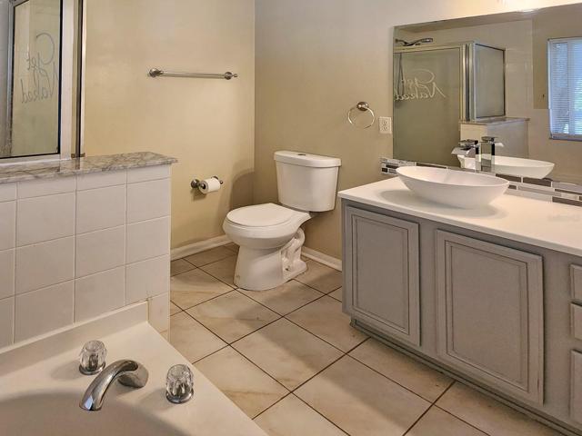 Master Bath area