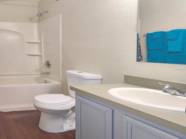 Upstairs Full Bath