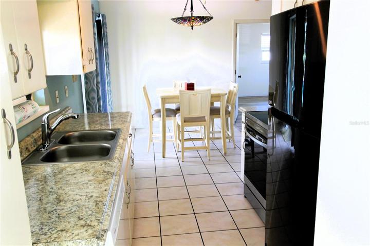 Kitchen - view 1