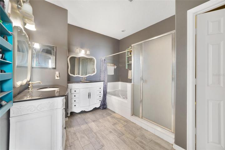 PRIMARY EN-SUITE BATH.