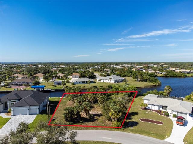 Parcel featuring 147 Ft of Waterfront