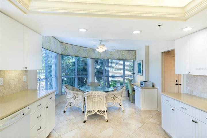 Breakfast Nook amidst the trees...