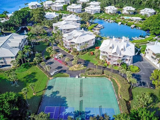 Pickleball & Tennis,