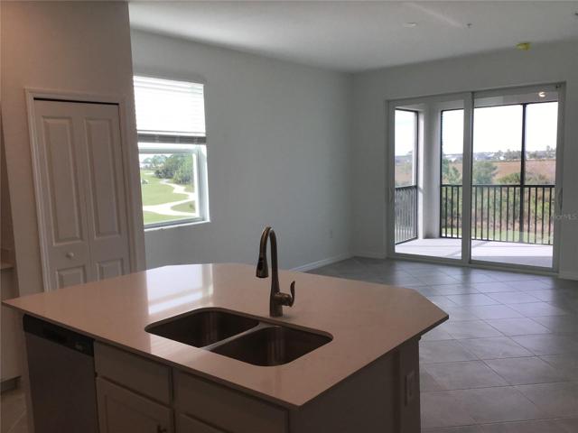 Kitchen/LR/Lanai