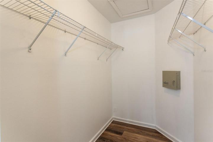 Master walkin closet