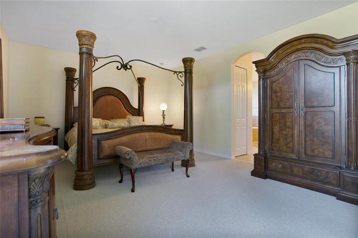 Large Main Bedroom.