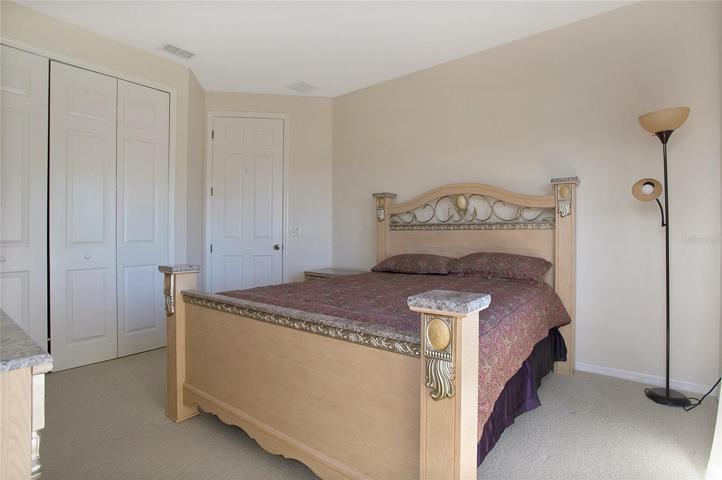 Upstairs 4th bedroom.