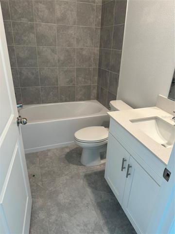 2nd Bathroom