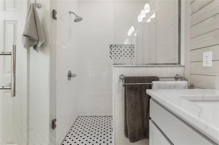 Owner's Bath