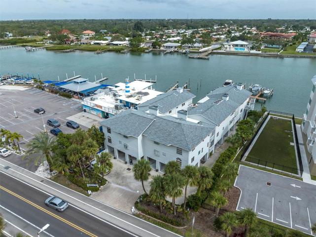 Great Location on Intracoastal Waterway