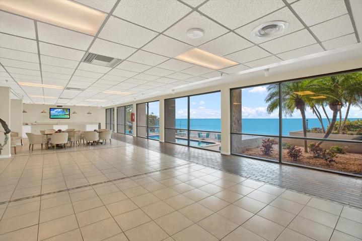 Lobby/Clubhouse Area