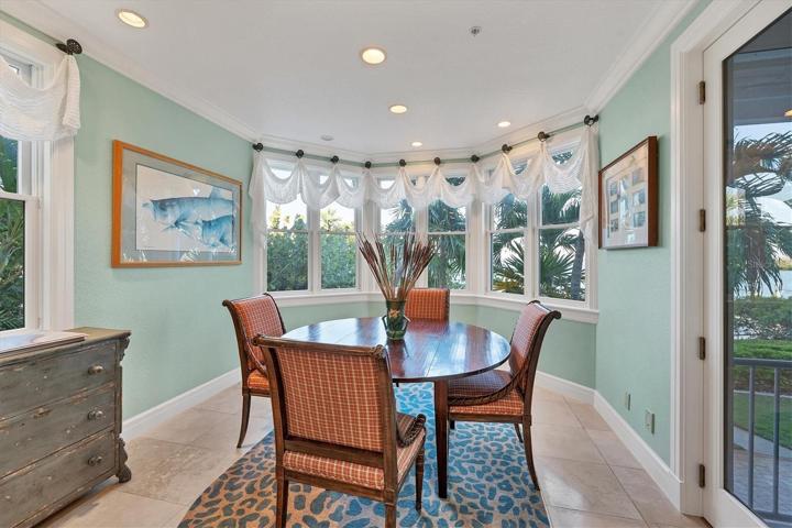 Dinette with Water Views!