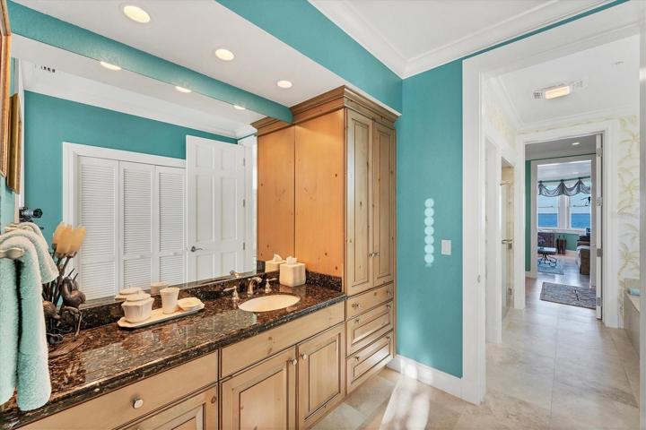 Jack and Jill Bathroom!