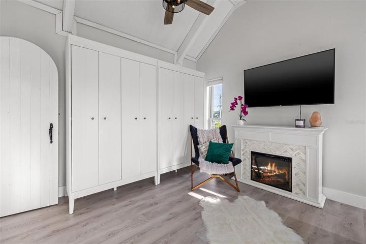 Upstairs Primary Bedroom